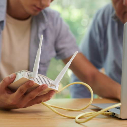 ESR Tecnología a tu alcance INSTALACION Y CONFIGURACION DEL ROUTER
